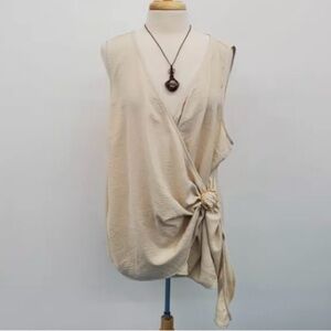Maurices Womens Sleeveless Ivory Crossover Wrap Blouse Top Size 1 V-Neck Career